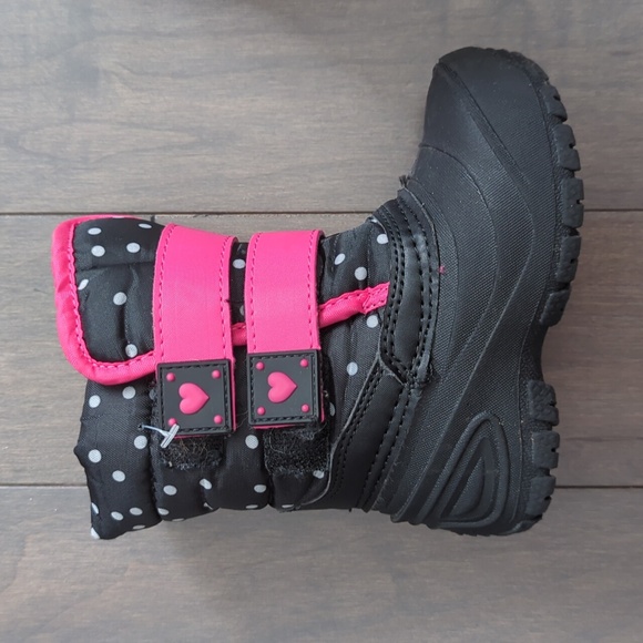 Wonder Nation Toddler Size 6 Snow Boots - Picture 2 of 6